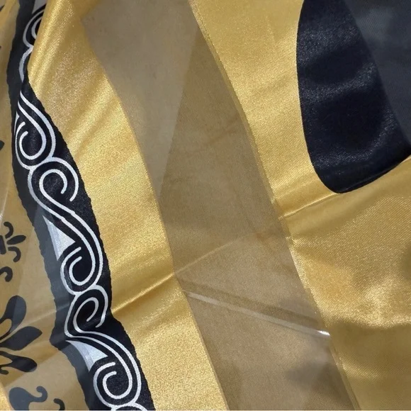 Sheer Square Yellow and Black Scarf 40x40 - Picture 4 of 4